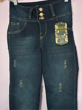 Colombian jeans with effect push up
